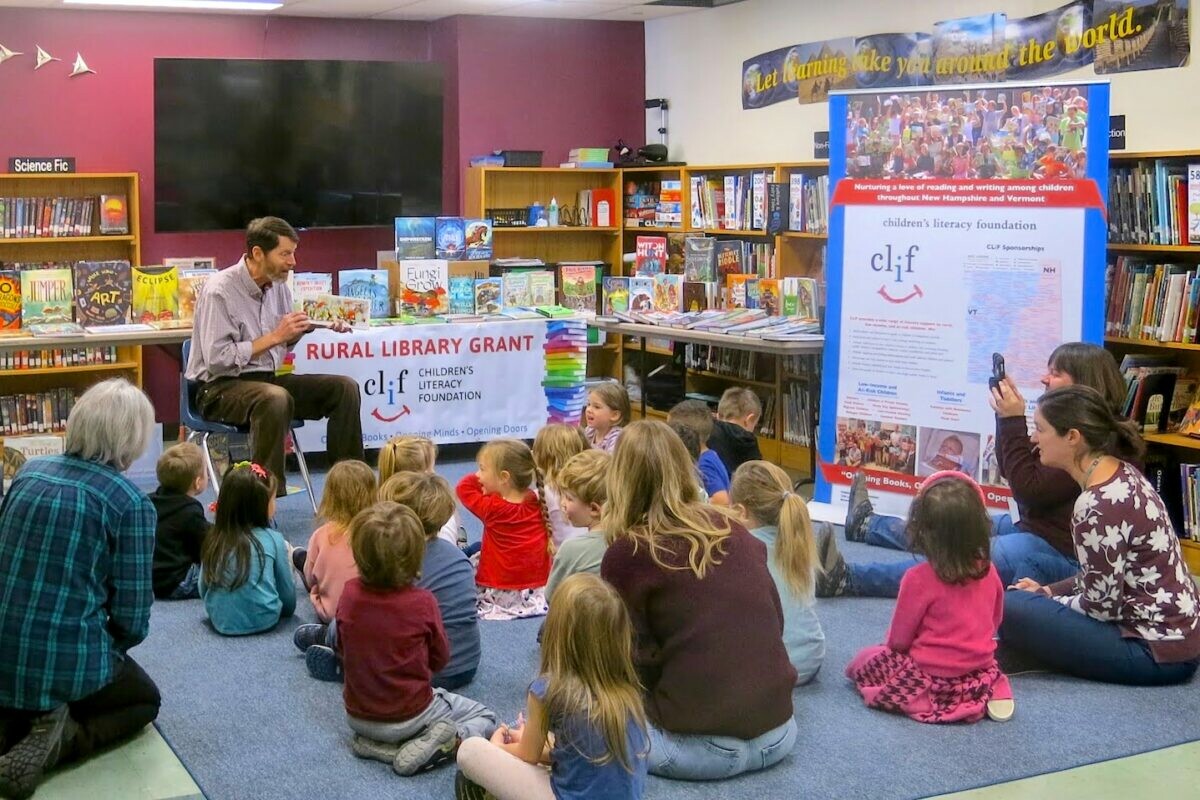 A storyteller engages kids in a library event promoting literacy and reading.