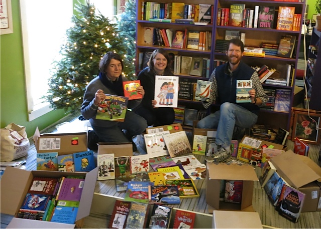 Bridgeside Books donates 320 books to CLiF through their 2013 Giving Tree